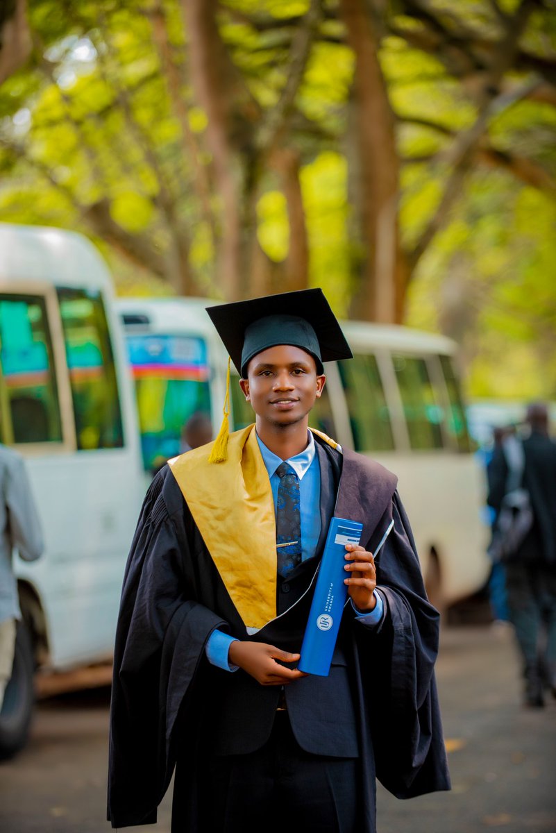 NutritionistEmm's tweet photo. I am now a proud graduate with honors, holding a Bachelorโs degree in Human Nutrition and Dietetics from the @Uni_Rwanda! This journey has been one of dedication, growth, and learning, and I'm excited to bring my passion for nutrition and health to the next stage of my career.
๐ https://t.co/itgIo0k17W