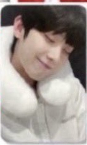 eunchaesseur's tweet photo. @again_txt_ im unable to dm u but i do have these! :p https://t.co/ixM0u22WMF