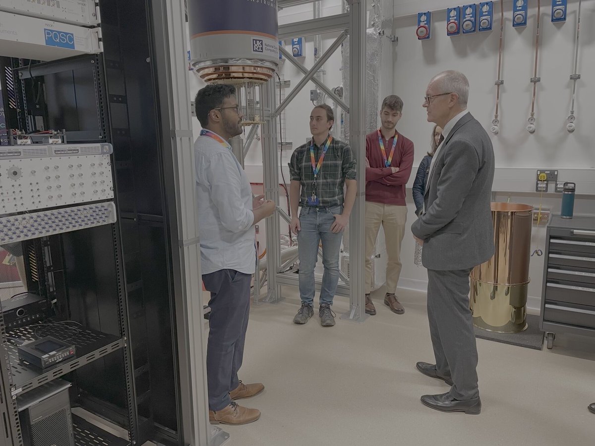 ProfMarkThomson's tweet image. Yesterday, Lord Vallance, Minister for Science, joined us at @RutherfordApLab to open the @nqcc_official, which is jointly sponsored by @STFC_Matters and @EPSRC. I remember back in 2018 when we first discussed having the NQCC at RAL - fantastic to see the dream become reality!