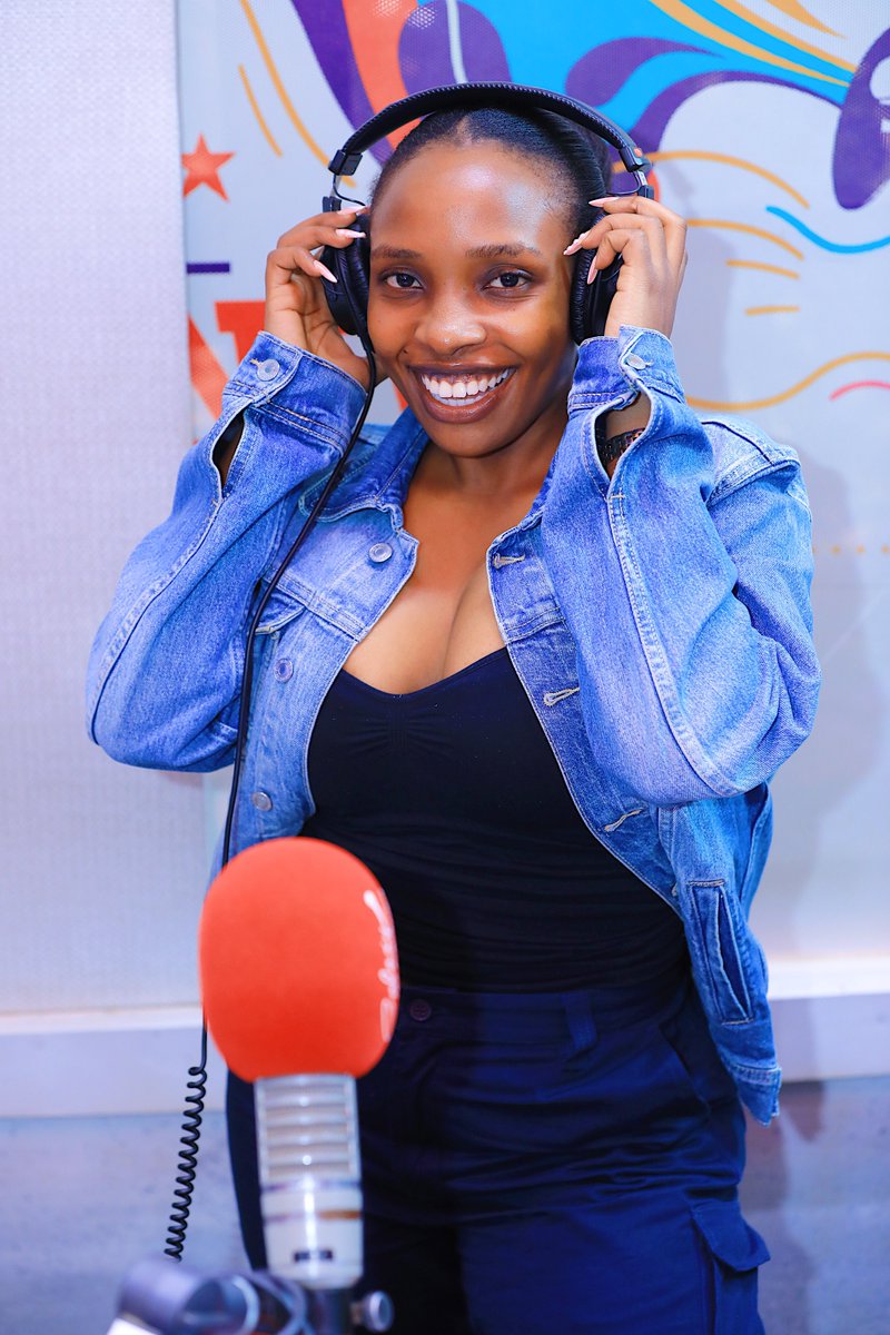 WinnieMbabazi_'s tweet image. 🚨Rollcall Time⏰
Where are you listening to #GalaxyRequest from?