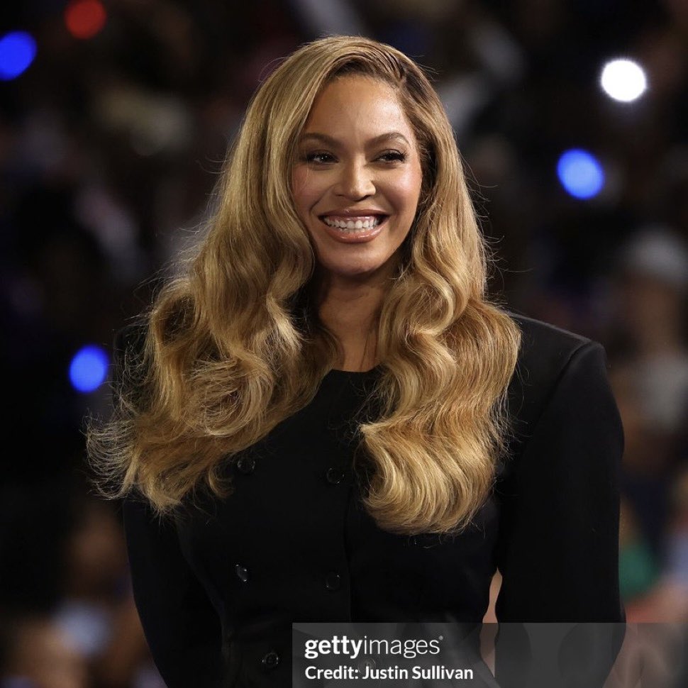 RandomGuy2203's tweet image. 