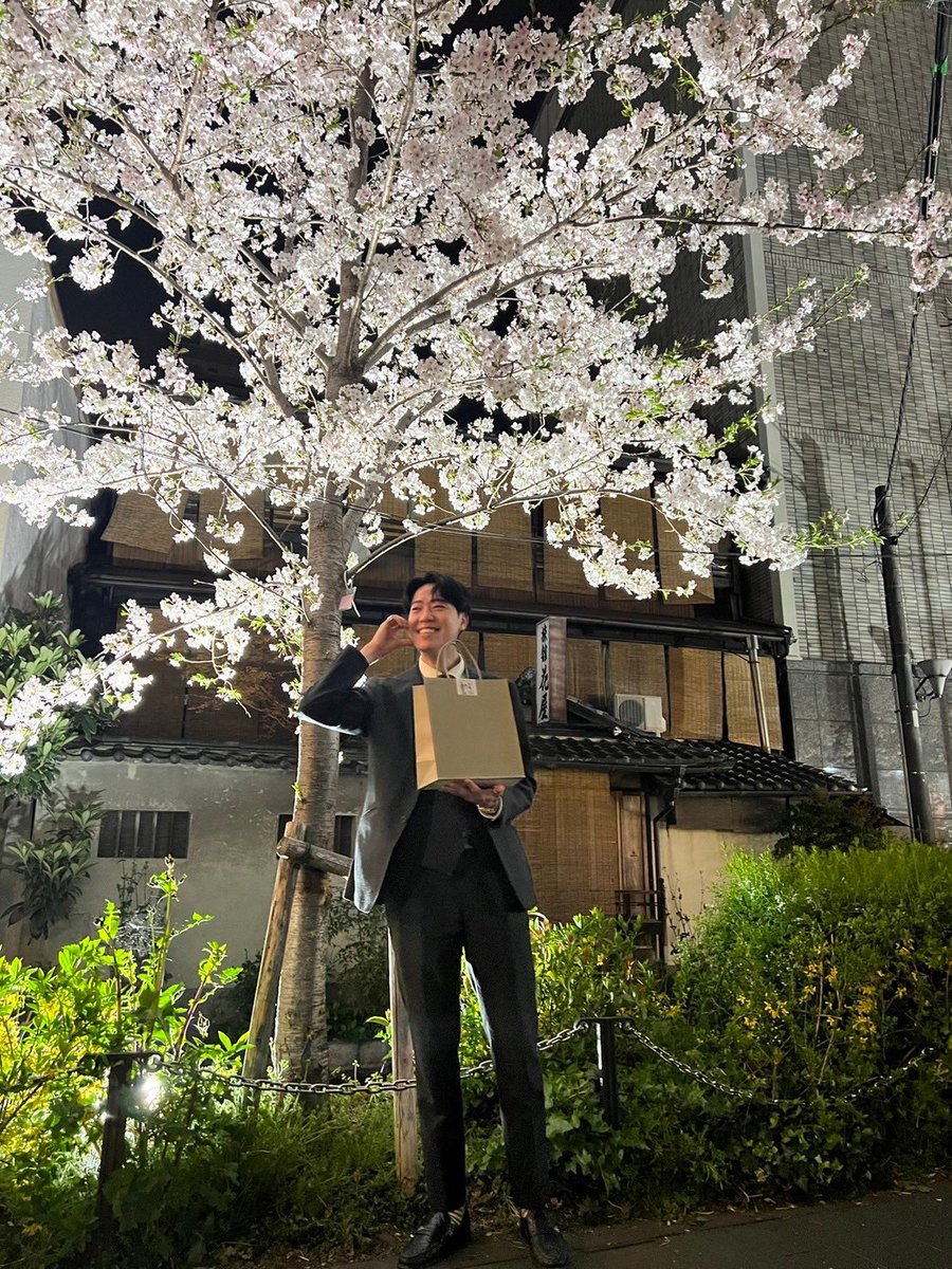 今日仕事早く終わったので、ご飯行きませんか？