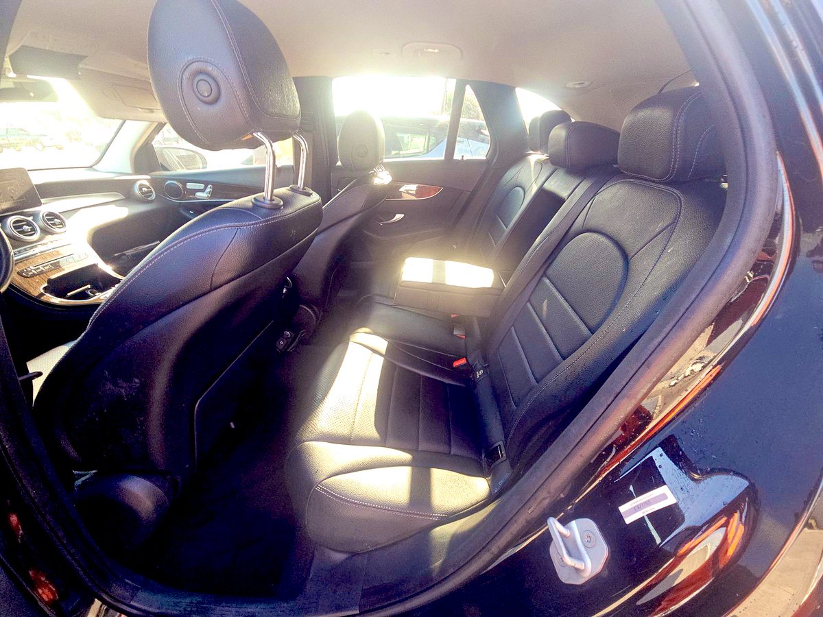 nitkoubax's tweet photo. MERCEDES GLC 300/ 4 MATIC
ANNÉE 2016
BOITE AUTOMATIQUE 
ÉNERGIE ESSENCE ⛽️ 
MOTORISATION 4 CYLINDRES 
KILOMÉTRAGE : 110.780 Miles
INTÉRIEUR EN CUIR 
CAMÉRA ET RADAR DE RECUL 
CLEAN TITLE 
🚨PRIX : 15.000.000 FCFA
#Rtapprécié https://t.co/jXpGimlnWc