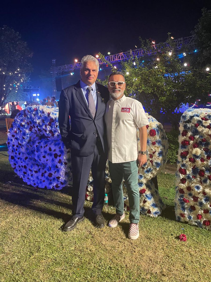 Vineet Bhatia MBE (@thevineetbhatia) on Twitter photo Great to see 🇬🇧 Deputy High Commissioner Harjinder Kang <a href="/harjinderkangUK/">Harjinder Kang</a> again and celebrate King Charles Birthday Party, New Delhi
<a href="/UKinIndia/">UK in India🇬🇧🇮🇳</a> <a href="/GREATBritain/">GREAT Britain and Northern Ireland Campaign</a> <a href="/VisitEnglandBiz/">VisitEnglandBiz</a> <a href="/VisitBritain/">VisitBritain 🇬🇧</a>
#KBP2024
#SEETHINGSDIFFERENTLY Great to see 🇬🇧 Deputy High Commissioner Harjinder Kang <a href="/harjinderkangUK/">Harjinder Kang</a> again and celebrate King Charles Birthday Party, New Delhi
<a href="/UKinIndia/">UK in India🇬🇧🇮🇳</a> <a href="/GREATBritain/">GREAT Britain and Northern Ireland Campaign</a> <a href="/VisitEnglandBiz/">VisitEnglandBiz</a> <a href="/VisitBritain/">VisitBritain 🇬🇧</a>
#KBP2024
#SEETHINGSDIFFERENTLY
