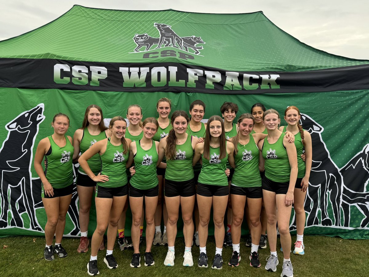 CSPrunners's tweet image. Varsity girls are County Meet Champs for the first time in program history! The win also helped them clinch their 3rd straight league title! 🏆. The modified boys also had a fantastic day putting their first four runners in the top ten to secure the team victory!