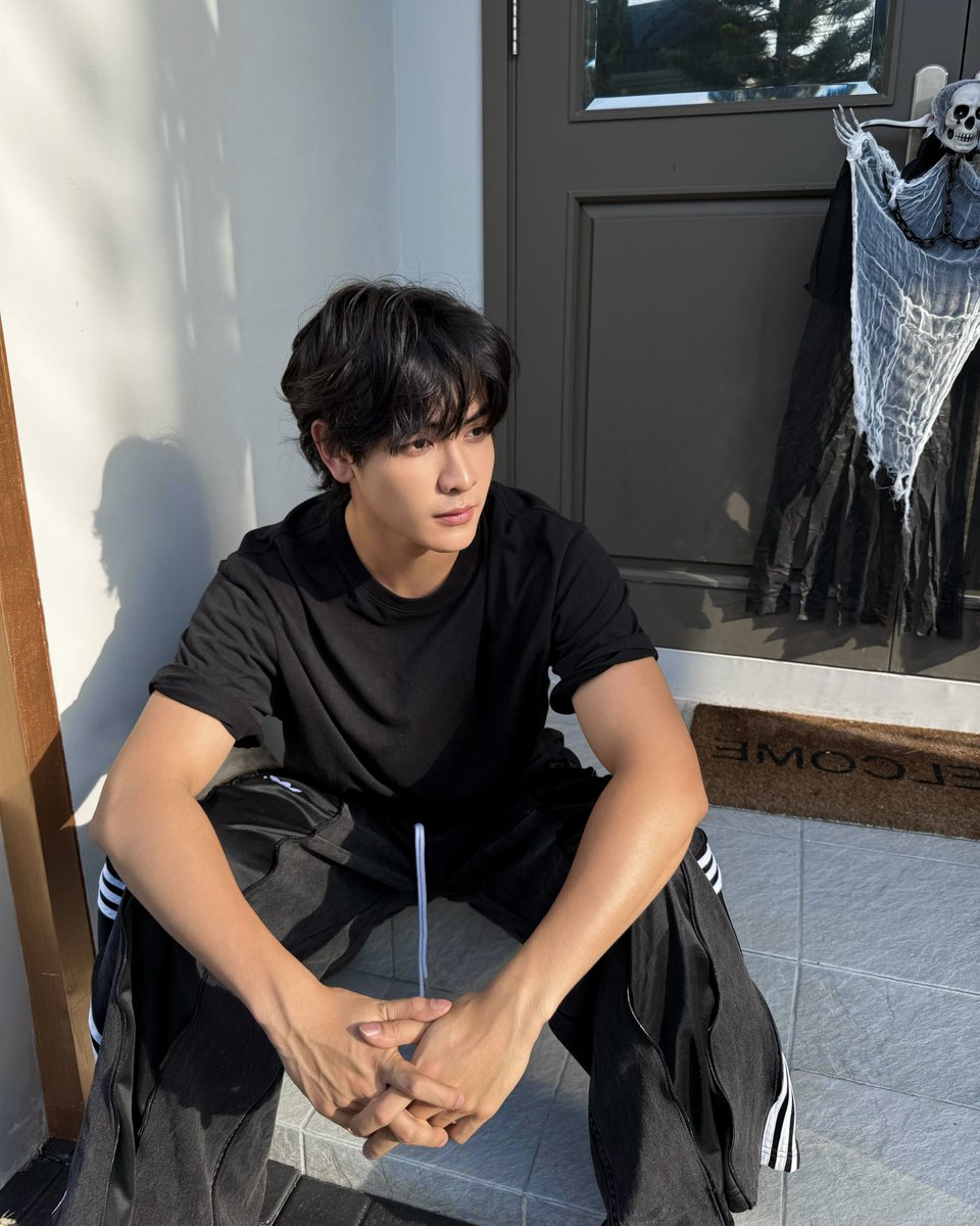 ChenRcj's tweet image. แต่งงไรดีปีนี้