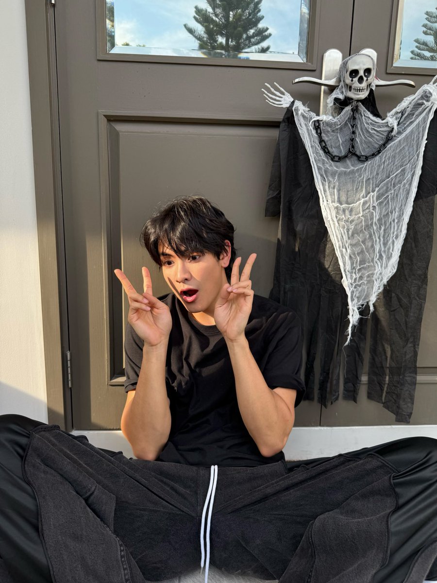 ChenRcj's tweet image. แต่งงไรดีปีนี้