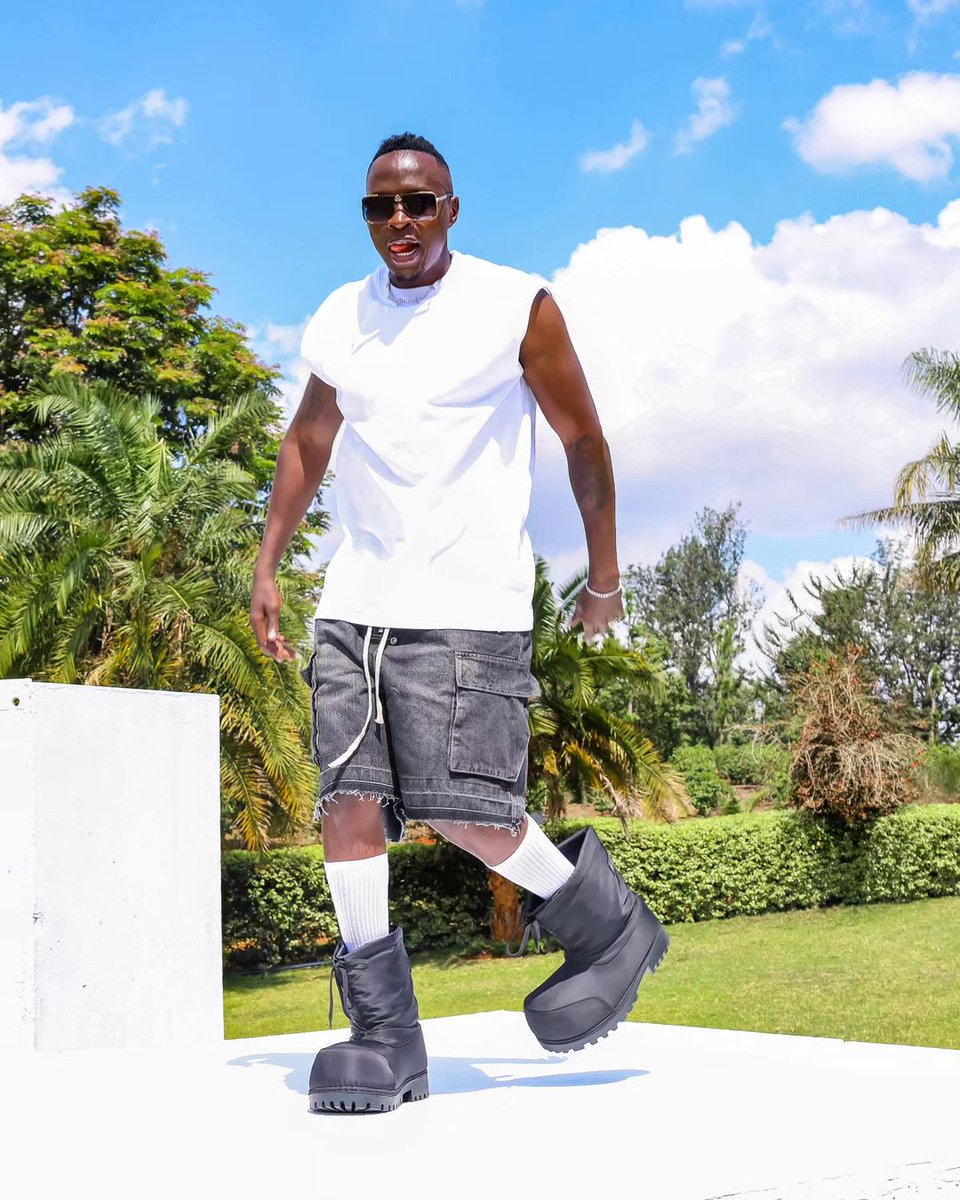 <a href="/omwambaKE/">Omwamba 🇰🇪</a> Obinna stepping out in Kisumu