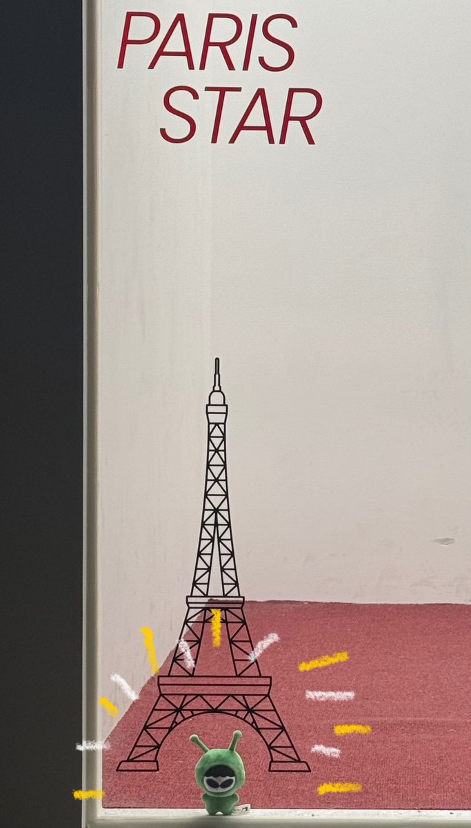 Hamzukhamsal's tweet photo. 왹키도 파리 갔다왓엇지... https://t.co/L9VJNjLWro