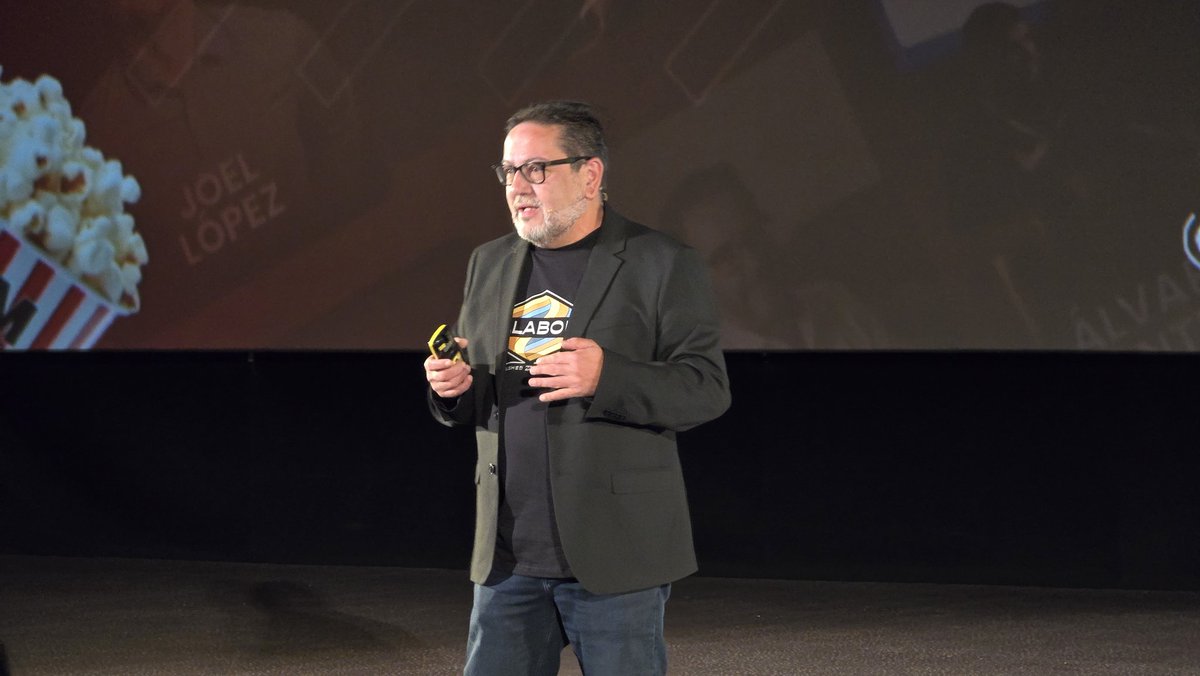 "No tiene sentido tener 40.000 listas de prompts sin sentido", by <a href="/MATrabado/">Miguel Angel Trabado</a> Estoy de acuerdo! #DSMMadrid