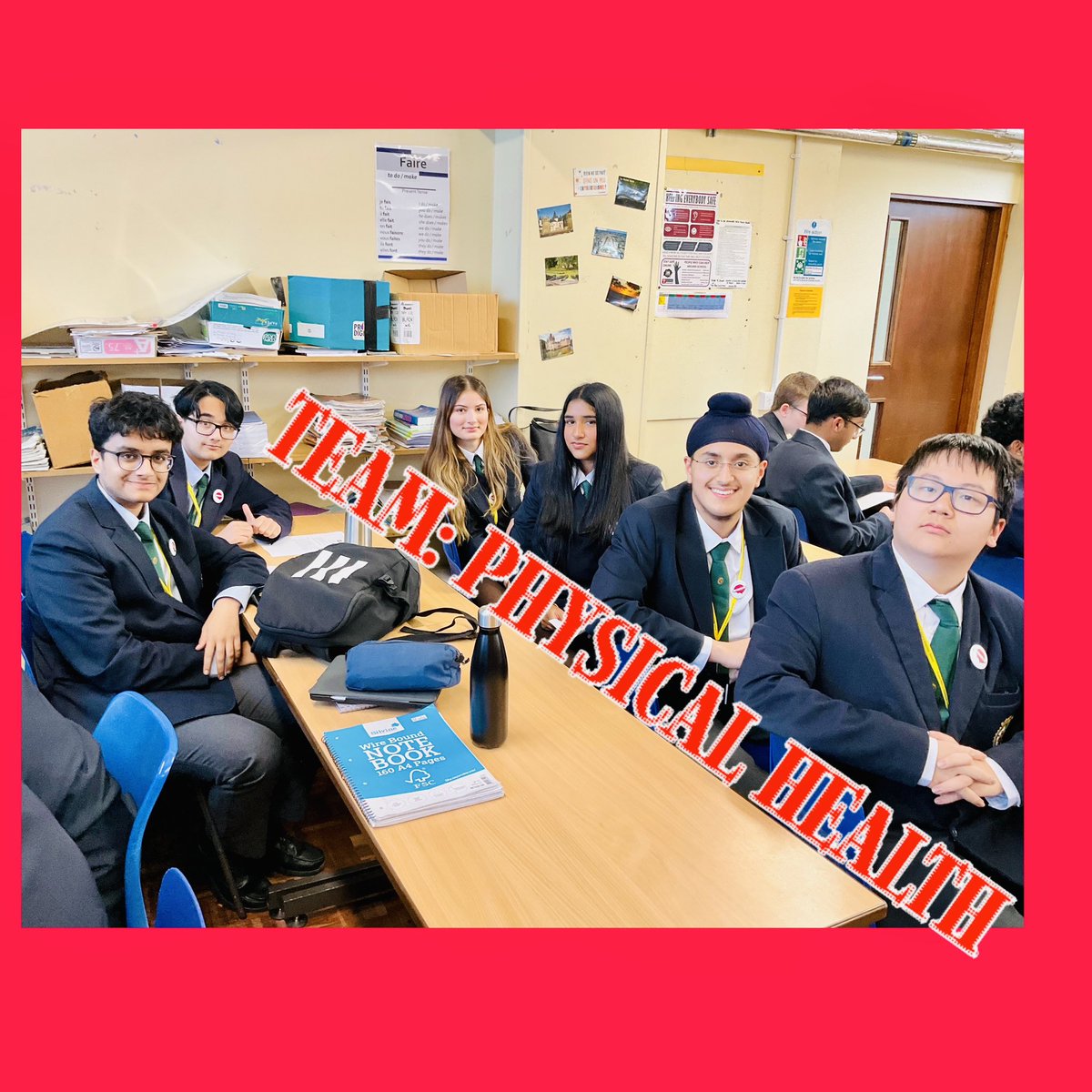 QMGS_CYM's tweet image. Introducing the CYM team of 2024-25!🫱🏻🫲🏾
We’ve got off to a great start for this academic year🤩First part of this term included;the formation of sub-teams & selecting team leaders,the creation of their 1st workshop & lots of training including First Aid-We are set & ready to go!🫡