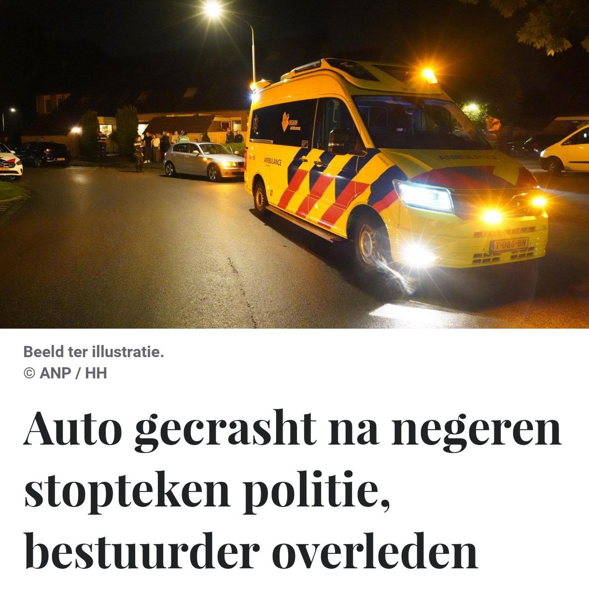 Auto crasht na negeren stopteken politie