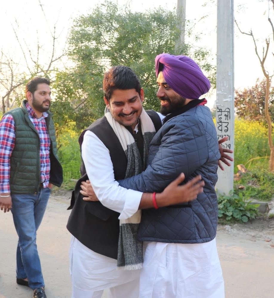 पंजाब युवा कांग्रेस के पूर्व अध्यक्ष मेरे प्रिय भाई <a href="/brinderdhillon/">Brinder</a> जी को जन्मदिन की हार्दिक बधाई एवं शुभकामनाएं।