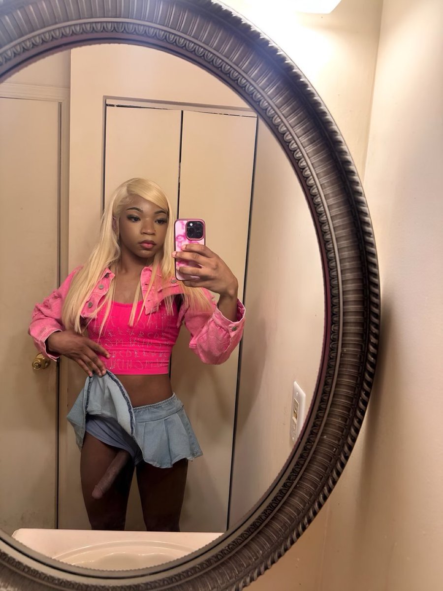 azahjanae21's tweet photo. What will you do with my yummy big girly dick https://t.co/v6Dm7UIcuv