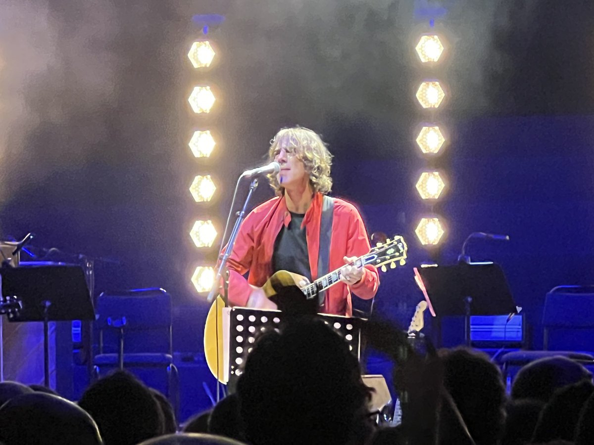 ShobeyR12's tweet photo. Richard Ashcroft fantastic performance at the @RoyalAlbertHall last night he is such a legend so glad he is supporting the mighty @oasis tour next year @richardashcroft https://t.co/6qGmkCiqnf