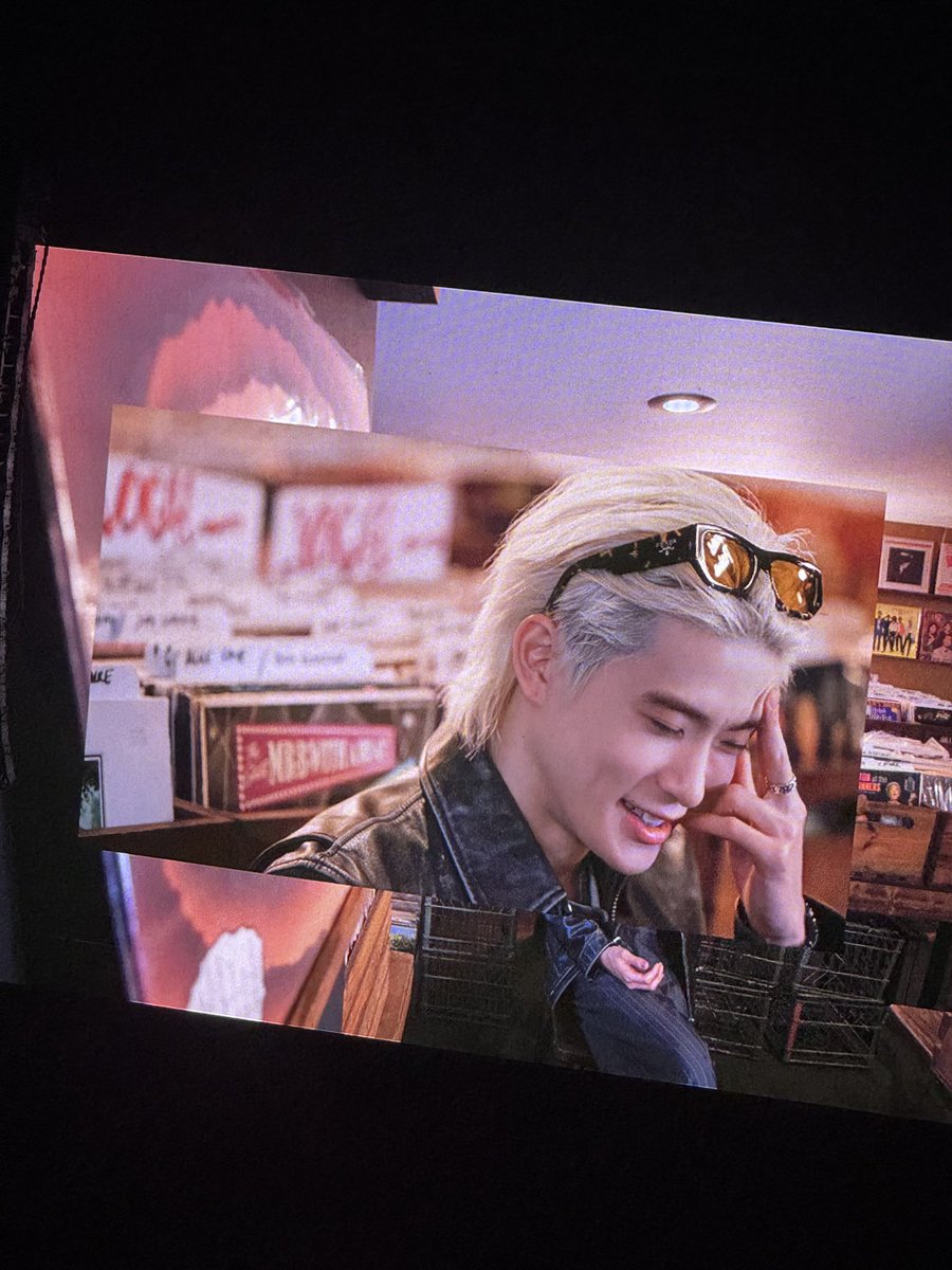 peachyuno_199x's tweet photo. นี่หรอบุคคลที่กำลังจะเข้ากรม 😭😭😭😭 เอาเพื่อนหนูเข้าไปแทนเถอะค่ะ ส่วนพี่มาทัวร์คอนต่อเลยได้มั้ย 😭😭😭😭 

#MUTEinSEOUL_D1 
#JAEHYUN #재현 #JAEHYUN_Mute https://t.co/LBj2SLtox3