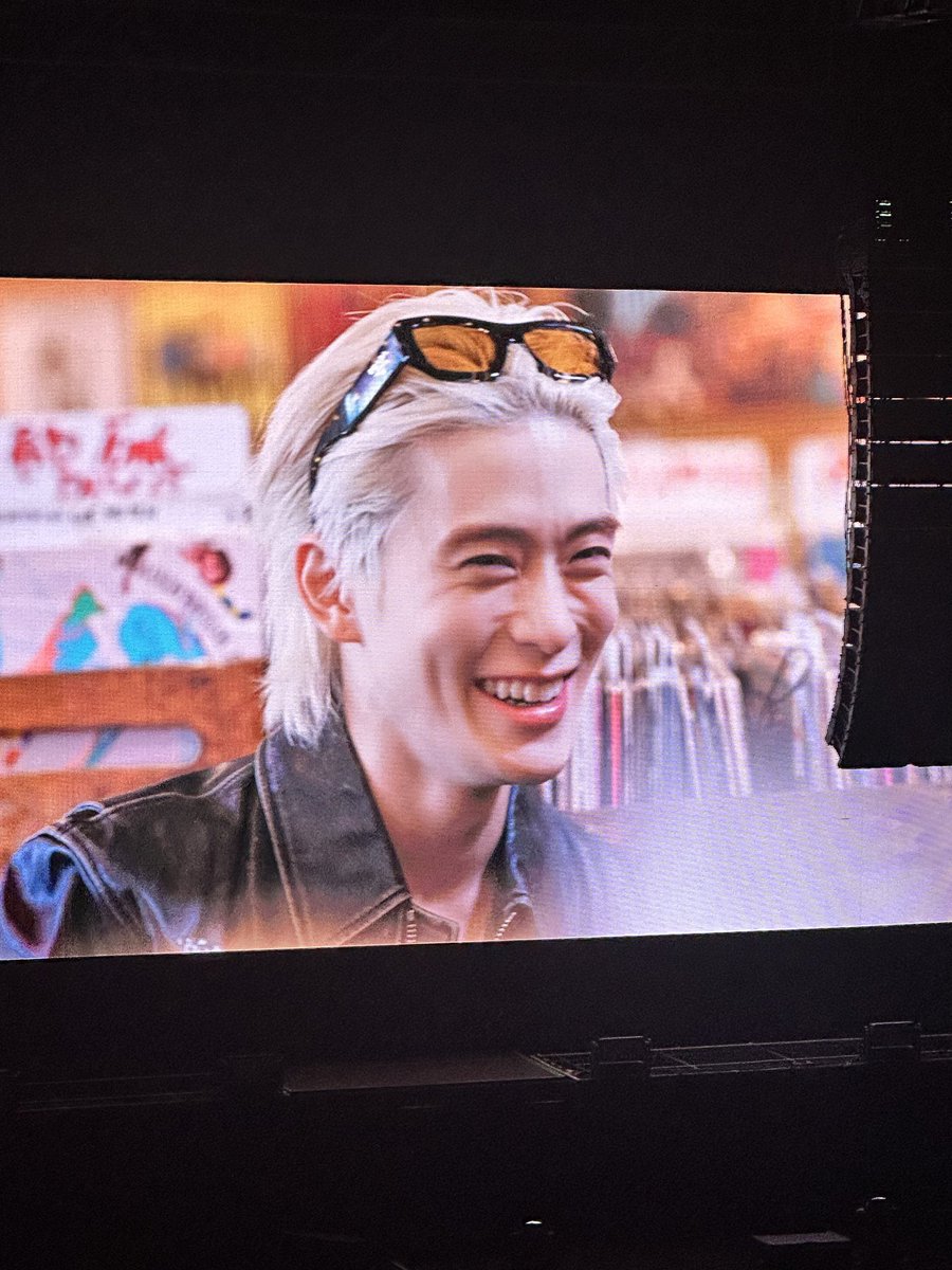 peachyuno_199x's tweet photo. นี่หรอบุคคลที่กำลังจะเข้ากรม 😭😭😭😭 เอาเพื่อนหนูเข้าไปแทนเถอะค่ะ ส่วนพี่มาทัวร์คอนต่อเลยได้มั้ย 😭😭😭😭 

#MUTEinSEOUL_D1 
#JAEHYUN #재현 #JAEHYUN_Mute https://t.co/LBj2SLtox3