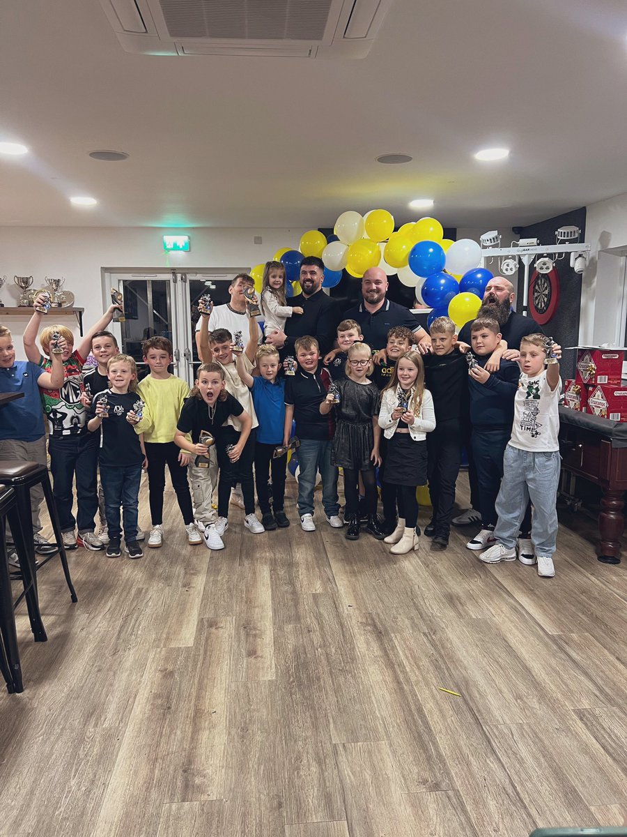 Jen England (@ecclesxxxx) on Twitter photo Great Night Celebrating our Bentley Under 8’s Season!! What a brilliant bunch of kids we have!! So proud of them all 💙💛🤣🙌🏻🏉 <a href="/BentleyARLFC/">BentleyARLFC</a> Great Night Celebrating our Bentley Under 8’s Season!! What a brilliant bunch of kids we have!! So proud of them all 💙💛🤣🙌🏻🏉 <a href="/BentleyARLFC/">BentleyARLFC</a>