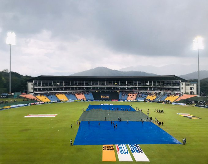 Rain stops play in Pallekele. 📹 Credits: Twitter/ThePapareSports