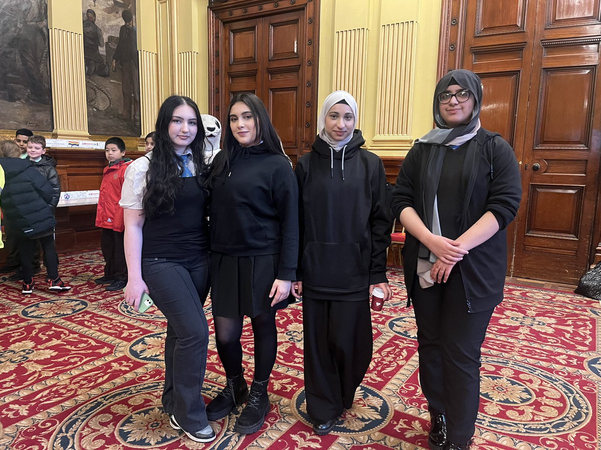 Miss Anderson-Aziz tweet media