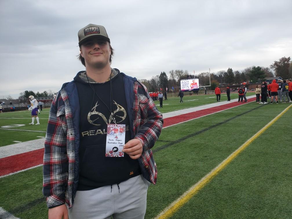Thank you <a href="/CoachJMath/">Joe Matheson</a> for having me out for an amazing gameday visit at <a href="/UWRFFootball/">Falcon Football</a> !