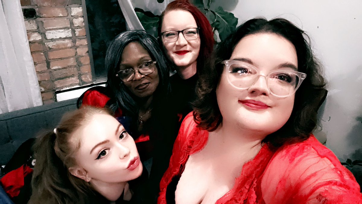 With my girls tonight! @missjenilynn1 <a href="/BaneAlexia/">Alexia Bane</a> <a href="/KashtonSky2313/">Kashton Sky</a> 
Come and see us <a href="/TX_Ft_Parties/">Texas Foot Parties</a> event!