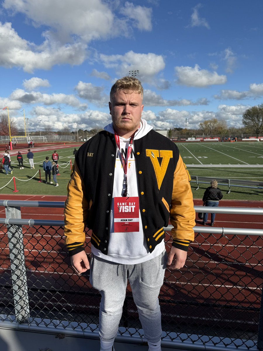 Thanks to <a href="/JewellFootball/">William Jewell Football</a> and <a href="/ConnellyCoach/">Jack Connelly</a> <a href="/CoachBethany/">Corey Bethany</a> for having me out today!
<a href="/CoachStarkey20/">Christopher Starkey</a> <a href="/GSV_STL/">Gateway Sports Venue</a> <a href="/PrepRedzoneMO/">Prep Redzone Missouri</a> <a href="/JPRockMO/">JP Rock</a> <a href="/6starfootballMO/">Six Star Football | MISSOURI</a>