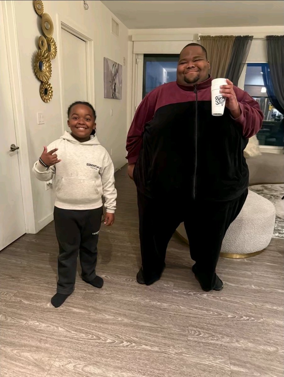 eversince____'s tweet image. when you split in agar io