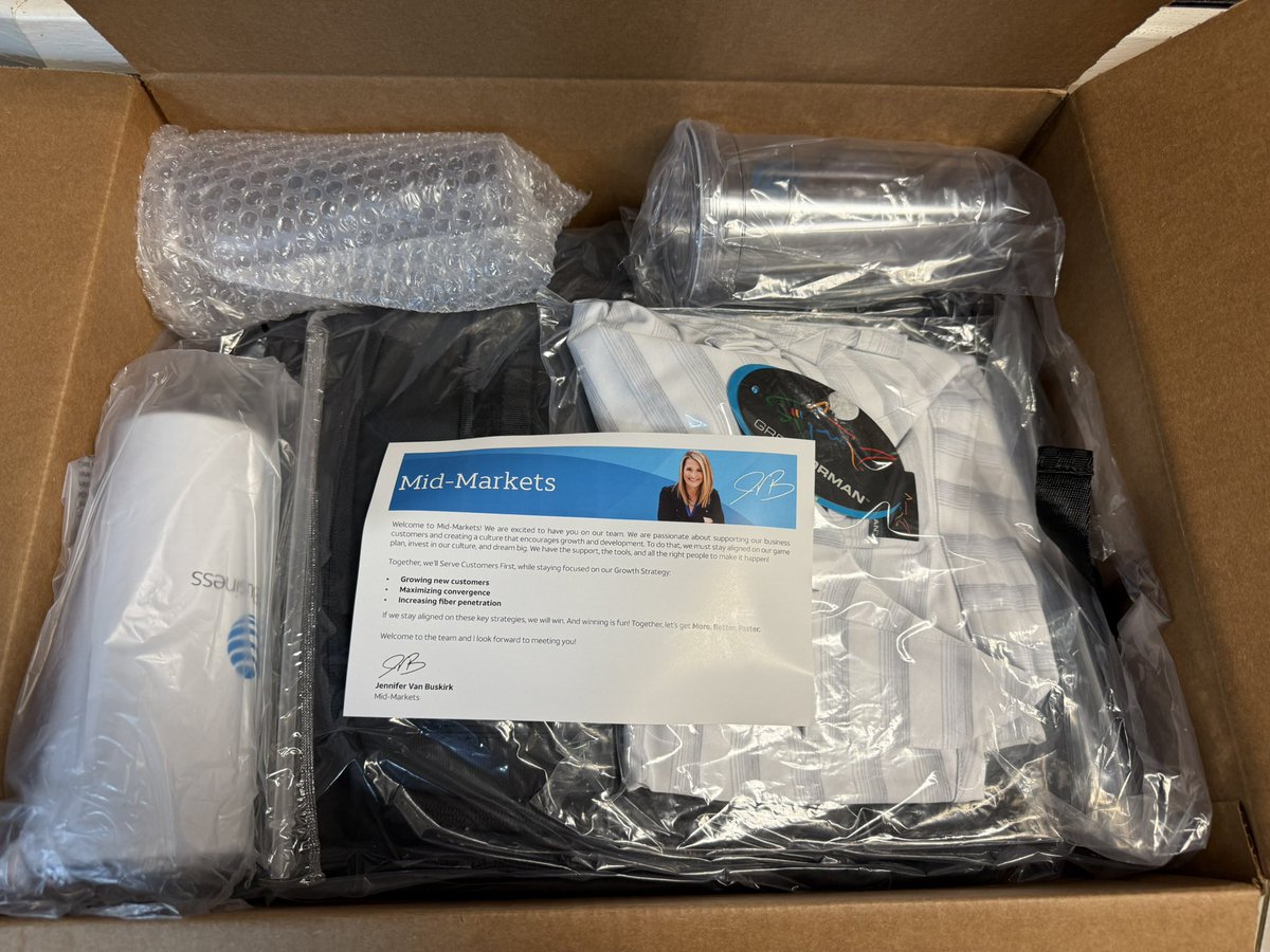 OnlyDiggs's tweet image. Talk about rolling out the welcome wagon!! Thank you #ATTBusiness for the warm welcome, now let’s Go Forth and Be Great! #GFABG #LifeAtATT