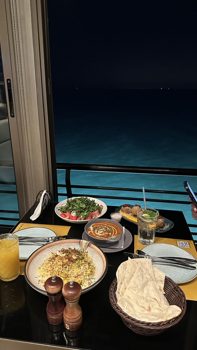 1p_raghad's tweet photo. ❤️Dinner date❤️ https://t.co/Nx3nIFgs1g