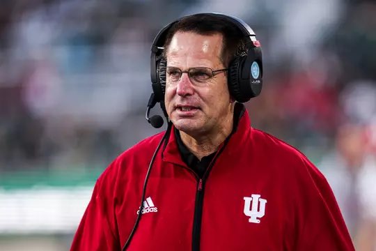 BenScottStevens's tweet photo. In the 1st 136 years of Indiana football…

The Hoosiers NEVER won 10 games in a season.

Now in its 137th year, Curt Cignetti’s 1st, Indiana has 10 wins in only 10 games.

And just beat Michigan in a FULL year for the 1st time since 1987.

History continues to be made. https://t.co/LcZGLIaJHR