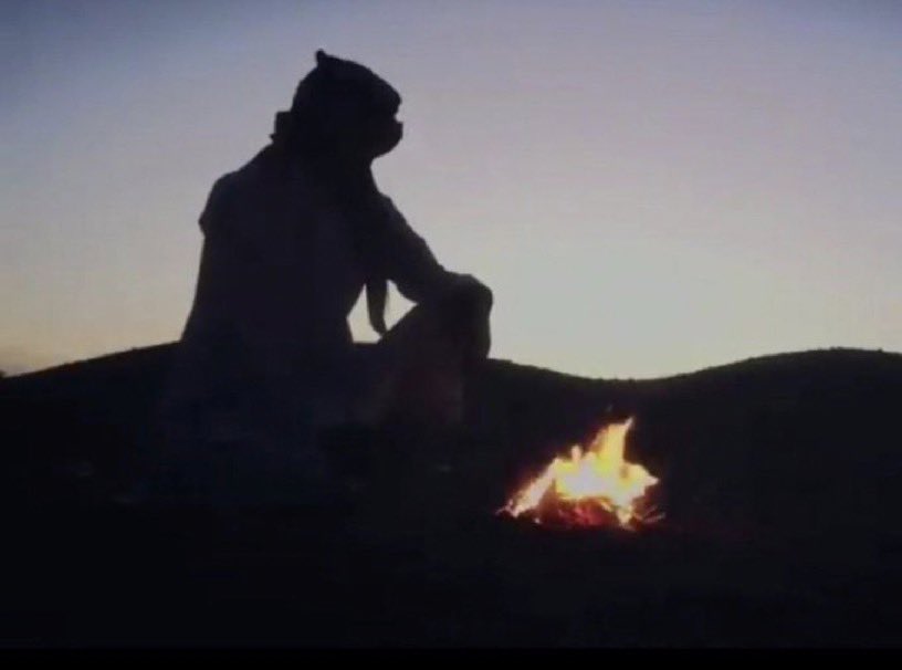 يانوم وش علمك تغيرت وش جاك
ليه الجفا ليه الزعل والقطاعه

تعال واقلط فالمحاجر وحياك
ليتك تجيني  بس لو نص ساعه
#Mودندن