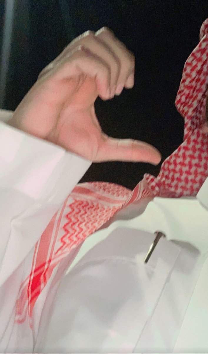 غلاك عندي ما يقدر بالأثمـــــان 
مليار في مليون لو يضربونـــــه 

لو يقسمون الثلث للأنس والجآن
تتعب أصابعهم  وما يحسبونـــه
#Mودندن