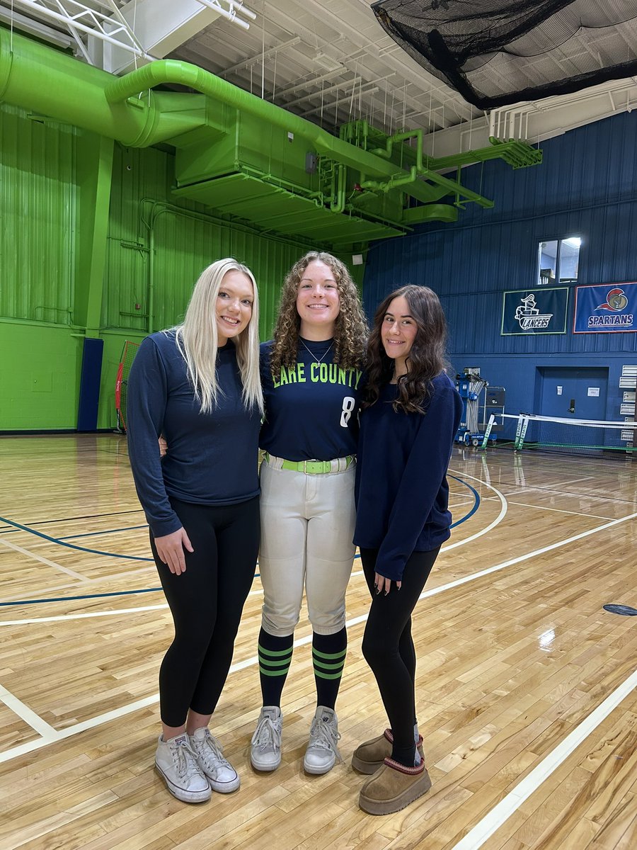 Emma Andrews tweet media