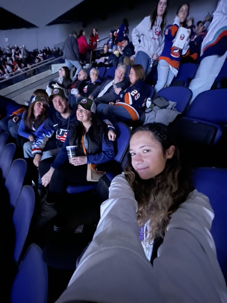 jesspresss's tweet photo. Isles Military Appreciation Night💚🫡 @NYIslanders @IslesNation #isles https://t.co/giWLwqCufe
