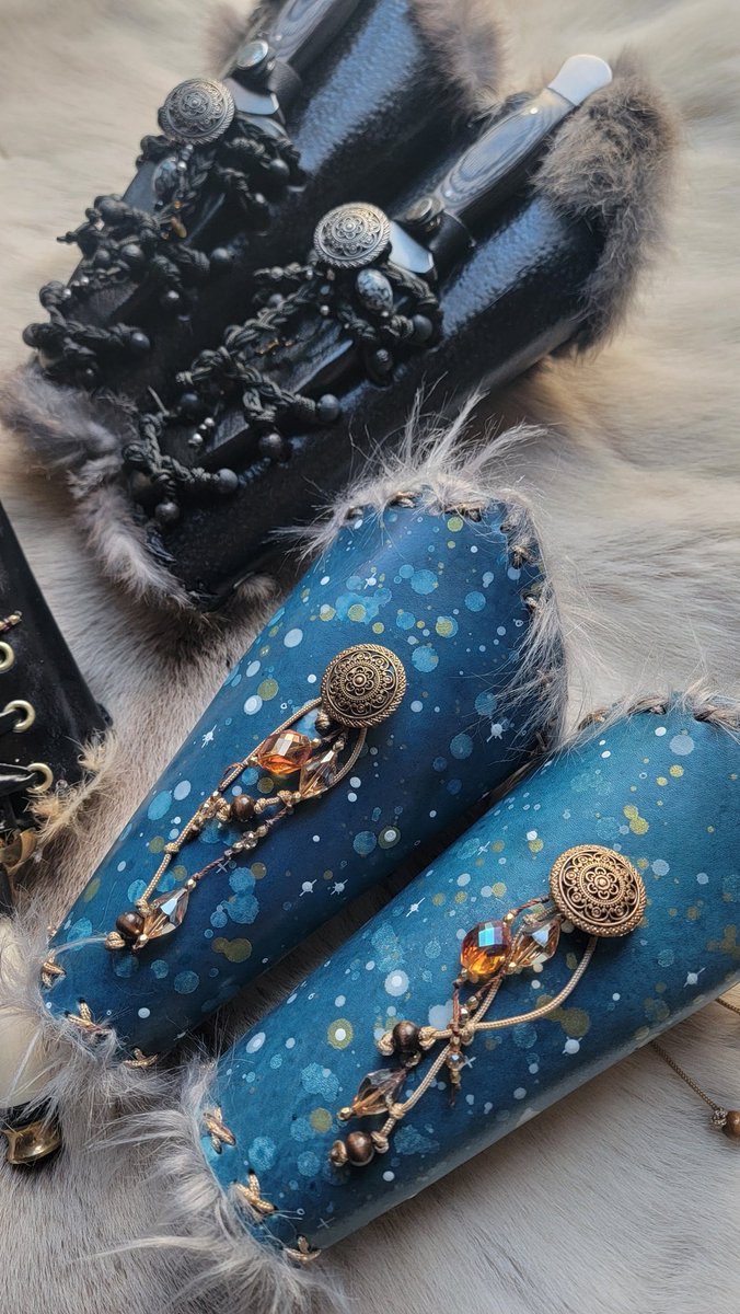 Taking a look at some of the items that shipped out this week. :)
It was one of the busiest weeks yet in the shop and it's still going. 

You can get your own adventure here
etsy.com/shop/ArcherInv…

Wishing you all the best this Saturday. 🩵