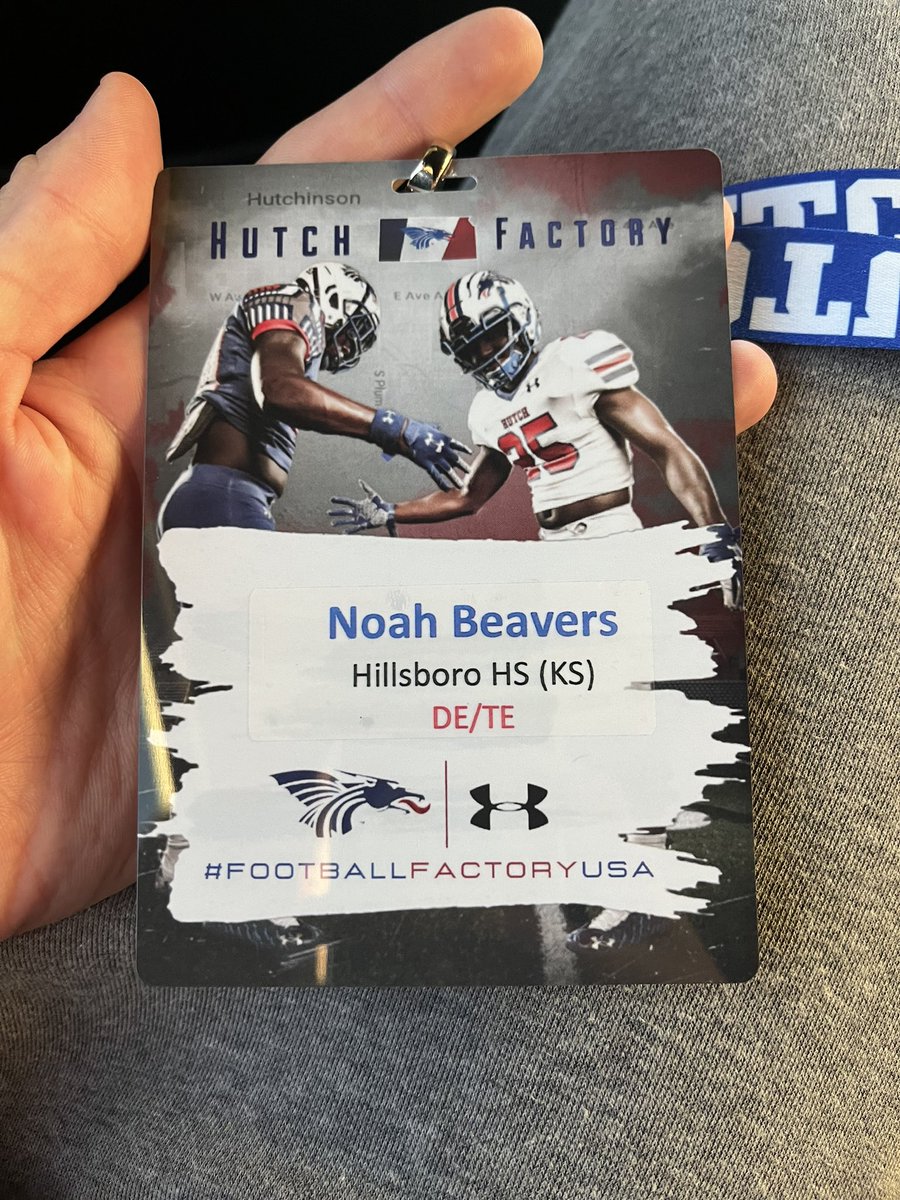 Thank you <a href="/CoachDrewDallas/">Drew Dallas</a> and <a href="/coachroberson42/">CoachDeebo42</a> for having me down for a game it was a great experience!
