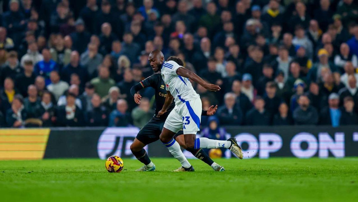 JossGuilavogui's tweet photo. Last international break i was home and jobless. 

Today i’m playing for @LUFC and Winning at Elland Road. ⭐️

Feel grateful and blessed. 🙏🏿

💙🤍💛 https://t.co/AUxIWW4e6v