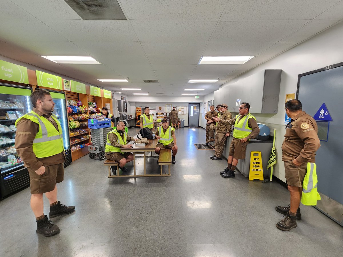 Bell (@bellfeedersocal) on Twitter photo Safety Circle Check! Make sure you walk around your equipment to avoid hitting any stationary or fixed objects.
<a href="/divine2wincom/">Trina Norman</a> <a href="/jcingenuik/">Jerry Chacon “JC”</a> <a href="/melirere/">Melinda Herrera</a> @superclaudiav <a href="/jt_ups/">Jose Torres</a> <a href="/GardenaFeeder/">Gardena.feeder.safety</a> <a href="/SfecaFeederSfty/">San Fernando</a> <a href="/UPS/">UPS</a> Safety Circle Check! Make sure you walk around your equipment to avoid hitting any stationary or fixed objects.
<a href="/divine2wincom/">Trina Norman</a> <a href="/jcingenuik/">Jerry Chacon “JC”</a> <a href="/melirere/">Melinda Herrera</a> @superclaudiav <a href="/jt_ups/">Jose Torres</a> <a href="/GardenaFeeder/">Gardena.feeder.safety</a> <a href="/SfecaFeederSfty/">San Fernando</a> <a href="/UPS/">UPS</a>