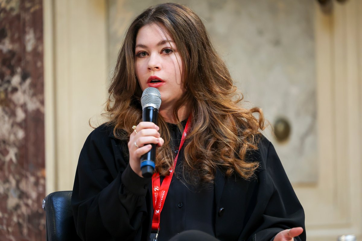 Valerie Schmid tweet media