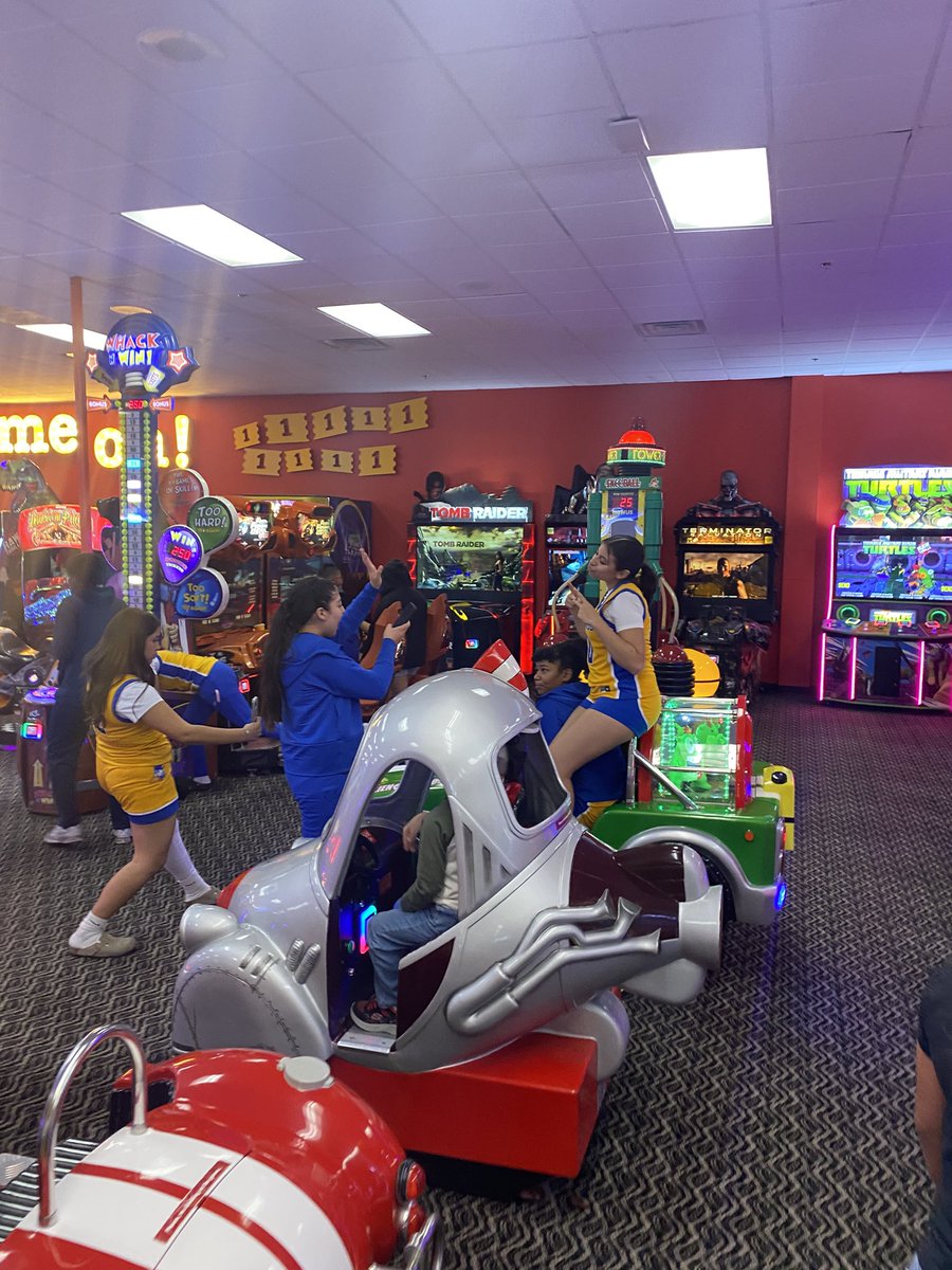 Isela Garza tweet media