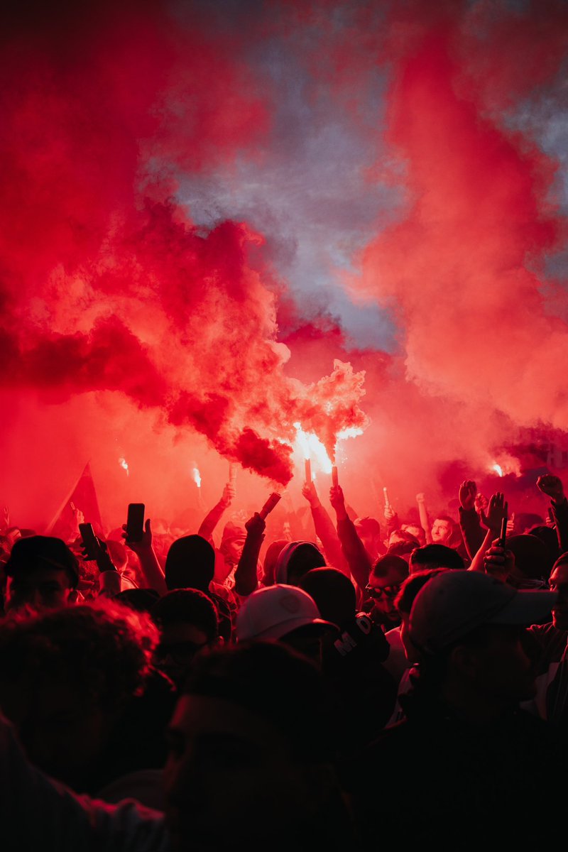 ol_inside2's tweet image. Vous cherchez un fond d’écran ? Je crois avoir ça en stock ! ❤️💙

📸 @JordanMarchandI 👈

#OLASSE #OL #OlympiqueLyonnais