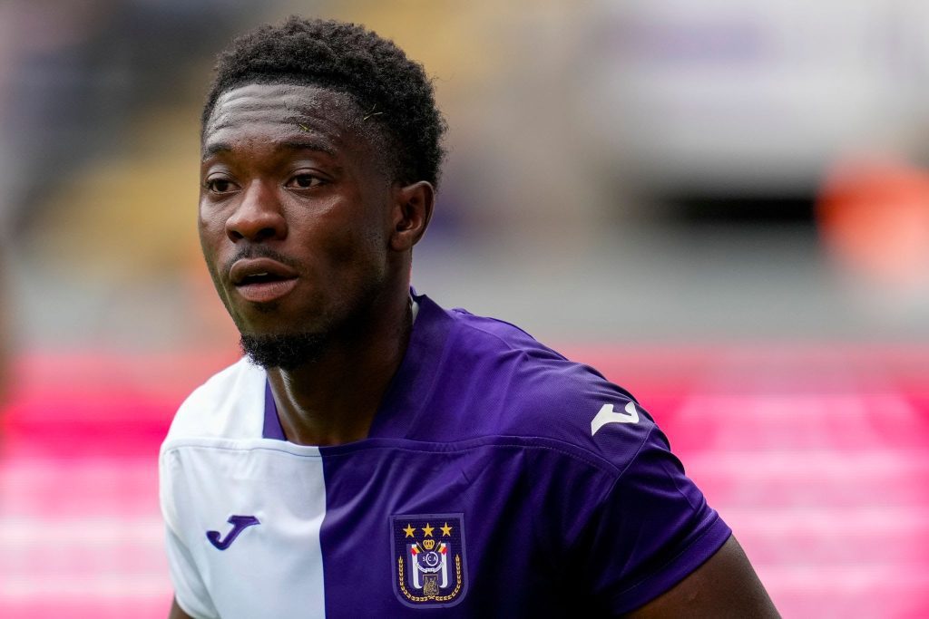 Kickgh's tweet photo. RSC Anderlecht winger Francis Amuzu is still waiting for a call-up to play for Ghana 🇬🇭

His focus is now to play for the #BlackStars after Belgium closed their door on him 

Amuzu (25) switched nationality from Belgium 🇧🇪 to Ghana in 2023 https://t.co/fWTyxFiY7n