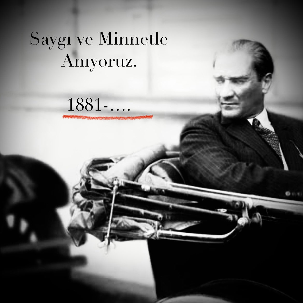 Açtığın yolda, gösterdiğin hedefe durmadan yürüyoruz. Emanetine sahip çıkarak ülkemiz için çalışmaya devam ediyoruz… Saygı, özlem ve minnetle anıyoruz.