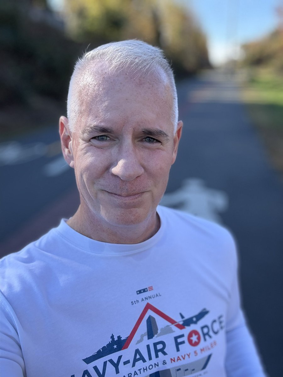 Delta06Running's tweet photo. Knocked out a reasonably fast 10K on this #SaturdayRunday. The weather was perfect and I definitely enjoyed the run 🤩

#delta06running #myrunningpartnerisbetterthanyours #fallrunning https://t.co/Kxuit18PsE