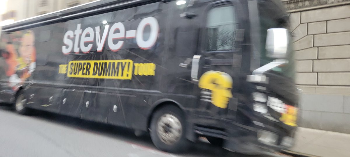 _Juzzle's tweet image. Might skip the goose show tonight