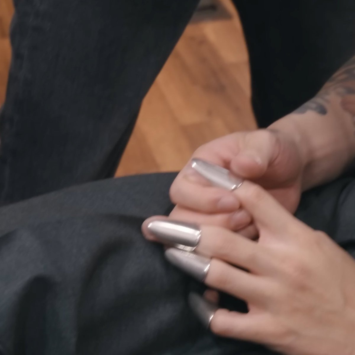 starkoosworld's tweet photo. I’m shocked so many people didn’t notice the rings until now 😭 I remember the tl talking about him playing around with them and making them look like long nails when he was skipping https://t.co/BCCqopReaZ