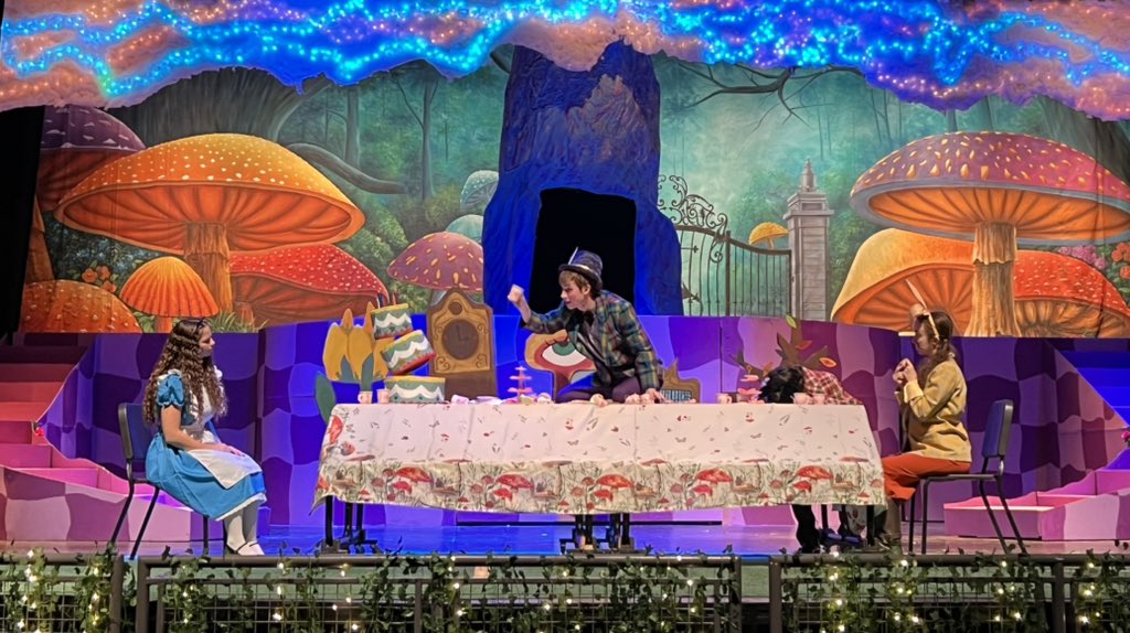mr_mbarash's tweet photo. Welcome to Wonderland! Get your tickets to see this wacky adventure here: https://t.co/NhKsUs7x7J

@um_underground presents “Alice in Wonderland”, 11/14-11/17

@UpperMerionSD @JBauerUM @UMAHS_ATHLETICS @UMTownship https://t.co/7cw0xzve2D