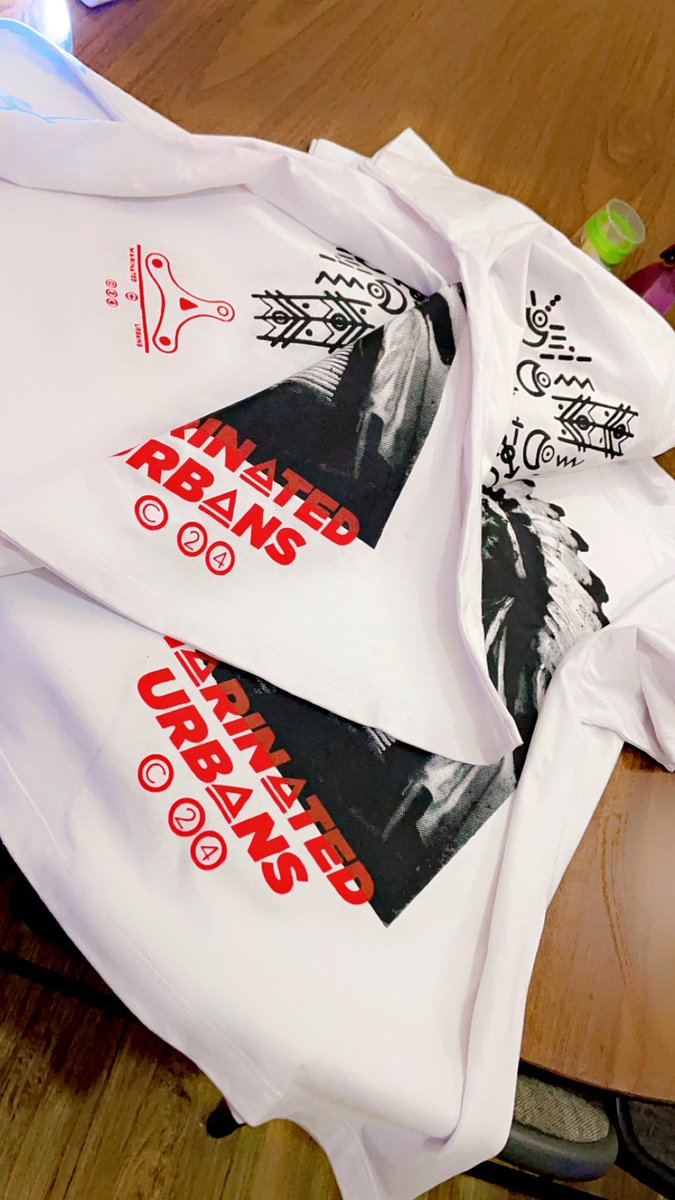 Wispy_papi's tweet photo. We doing proper Tees . The brand MARINATED URBANS
Tap in for more details @MarinatedU
#RedClouds #stricklymarinatedurbans #Tshirt https://t.co/pk1vW8uQNz