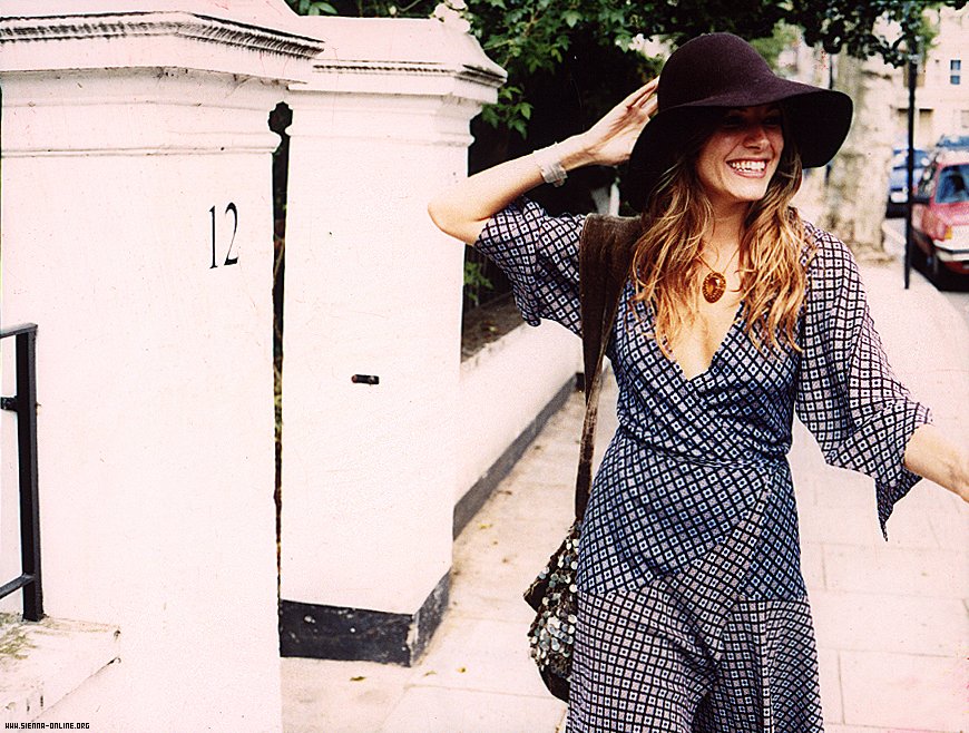 Sienna Miller Online (@siennaonline) on Twitter photo 